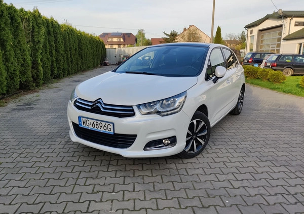 Citroen C4 cena 49000 przebieg: 111000, rok produkcji 2018 z Warszawa małe 211